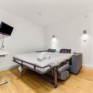 Studio met een King Size Bed